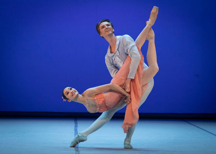 Tschaikovsky Pas de Deux (Fumi Kaneko a Vadim Muntagirov). Photo: Ctibor Bachratý.